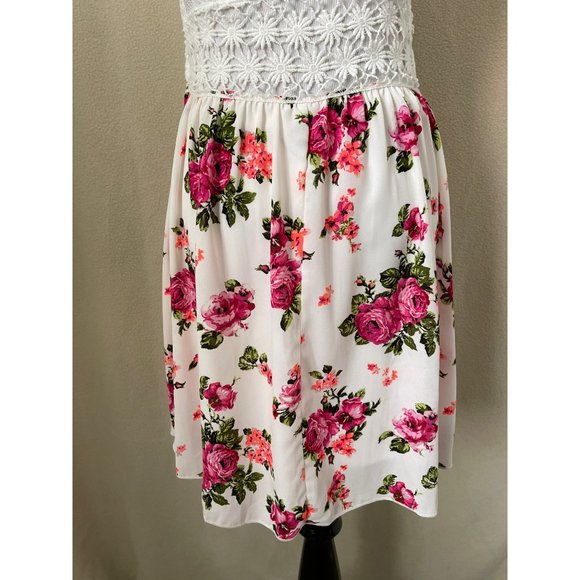 Rue 21 Creamy White Lace Top Floral lace & Colorful Floral Bottom Sleeveless Sun - Picture 10 of 14